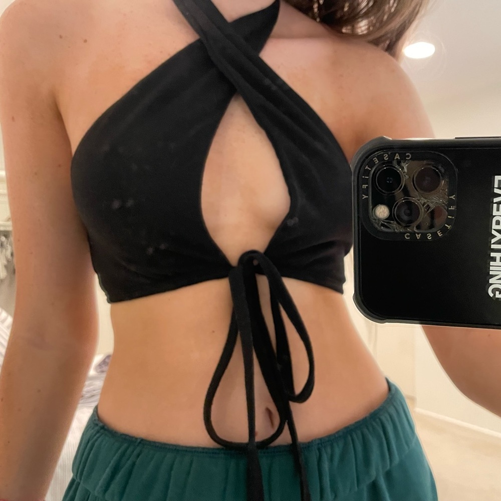 Isabelle’s Cabinet Boutique Cross neck top